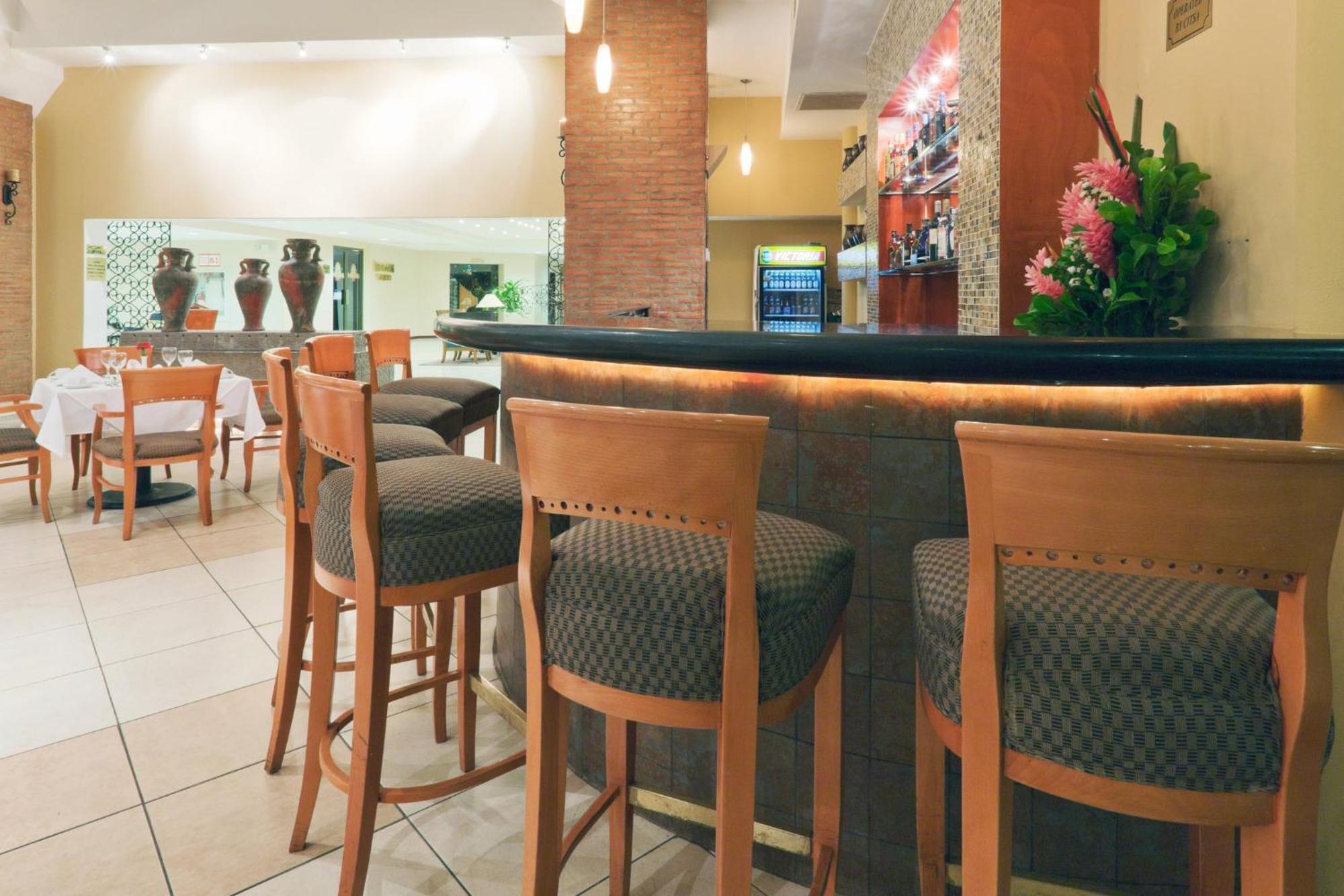 Holiday Inn Convention Center By Ihg Managua Buitenkant foto