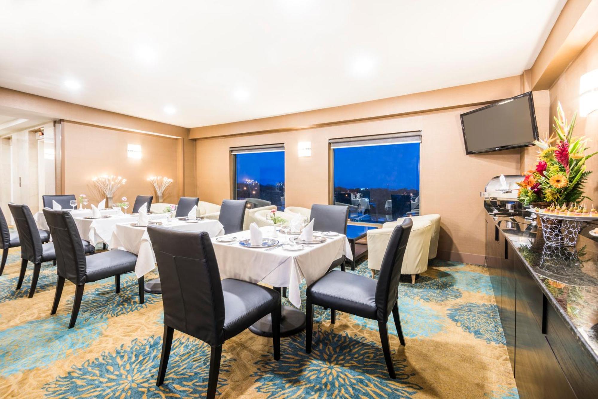 Holiday Inn Convention Center By Ihg Managua Buitenkant foto