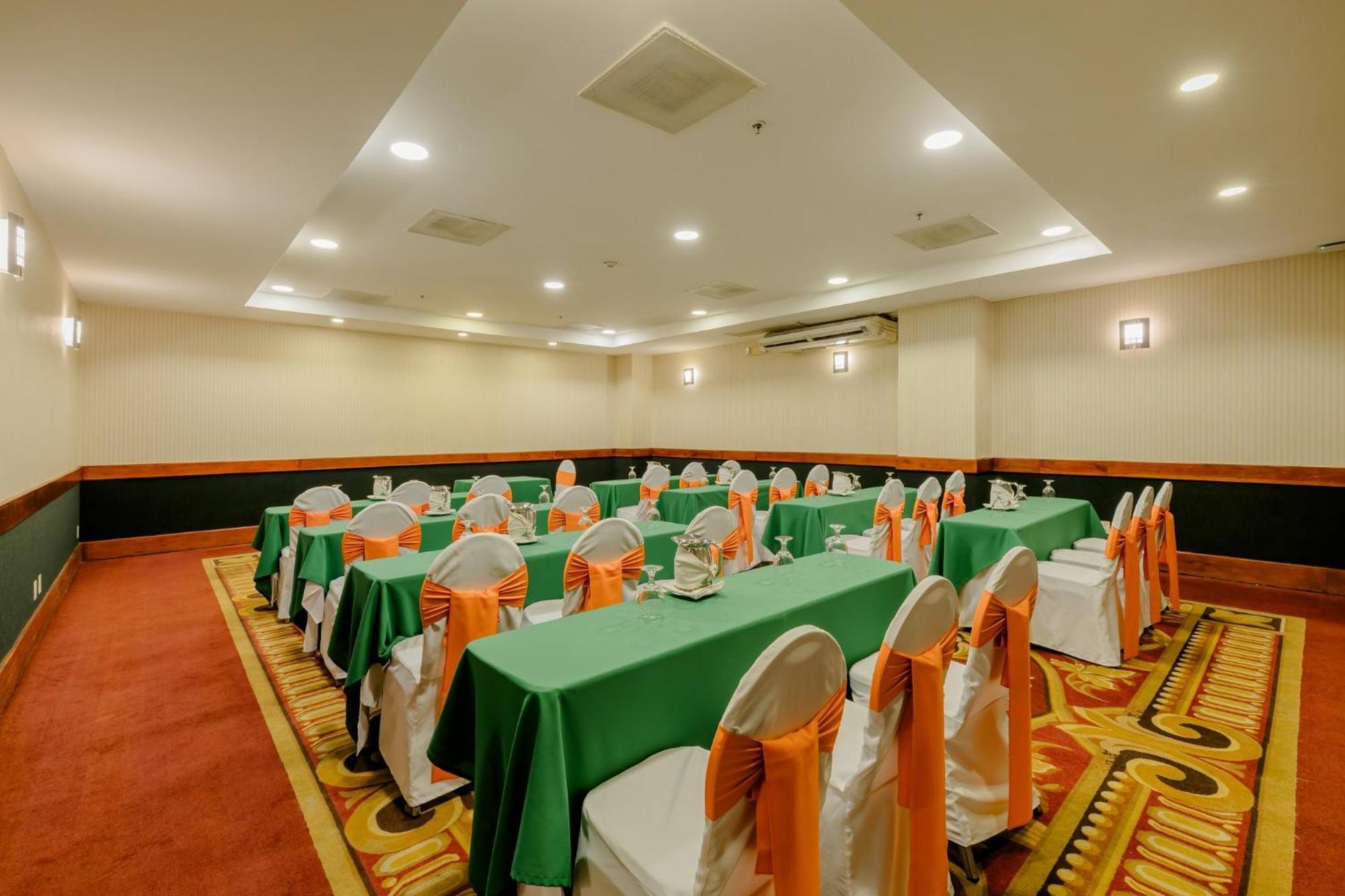 Holiday Inn Convention Center By Ihg Managua Buitenkant foto