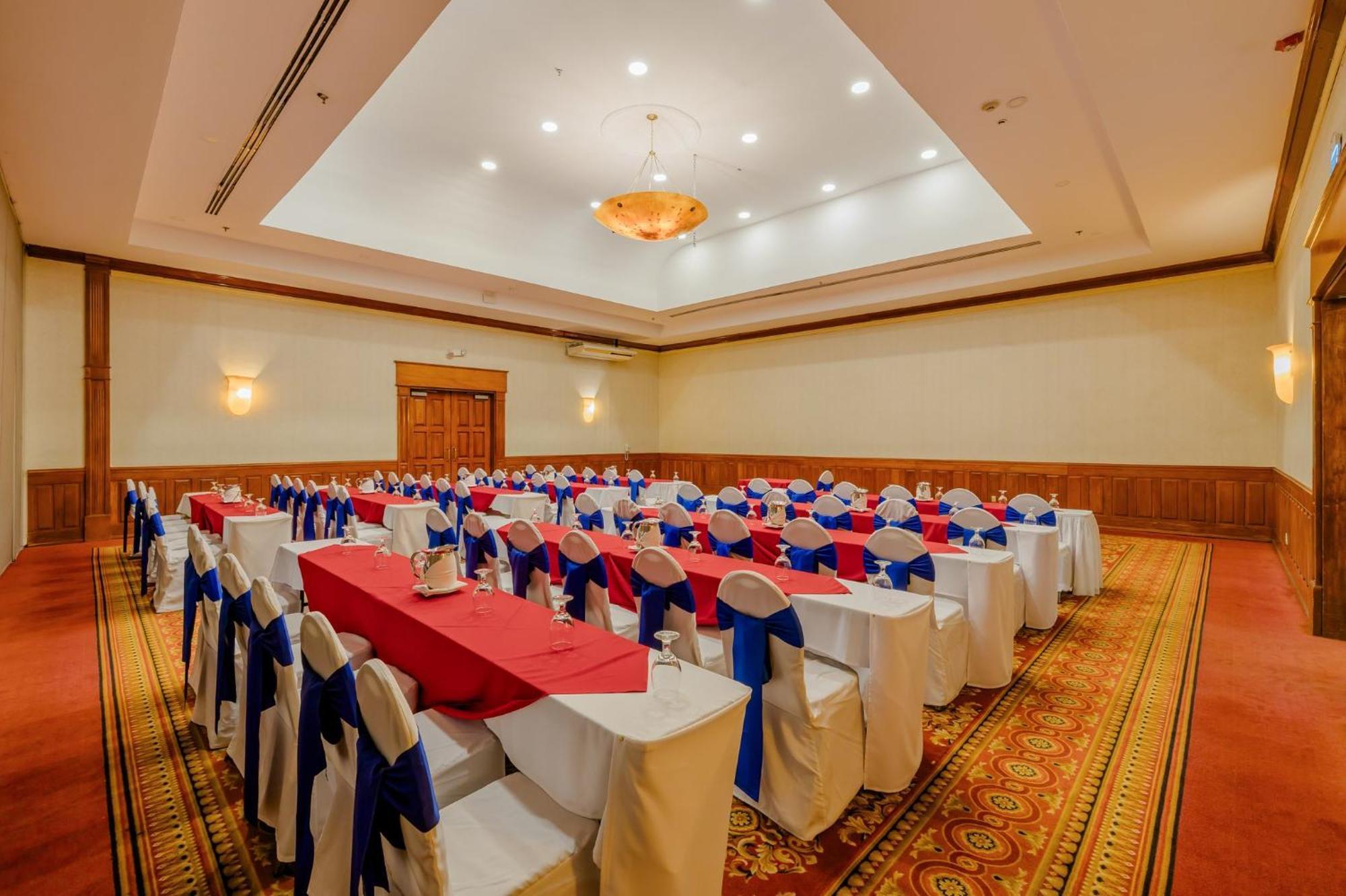 Holiday Inn Convention Center By Ihg Managua Buitenkant foto
